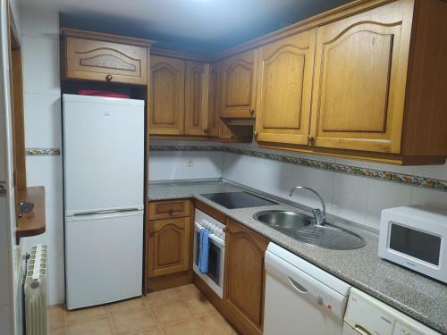 Apartamento Ramiro I, 3 Hab, Terraza, Wifi Y Garaje