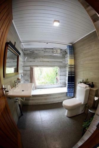 Hotel Riverbank Resort Gampola