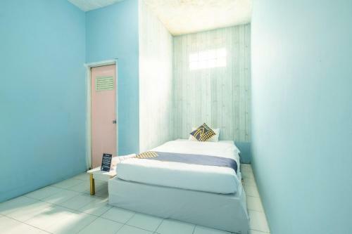 Hotel Spot On 2384 Pondok Nabil