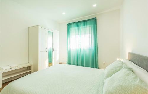 Beautiful Apartment In La Algaba With Wifi And 3 Bedrooms
