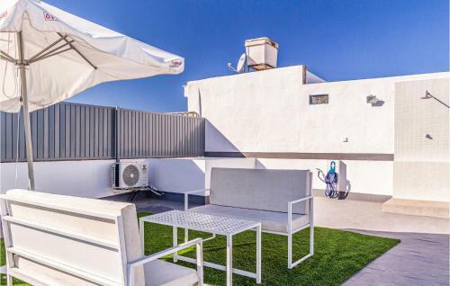 Beautiful Apartment In La Algaba With Wifi And 3 Bedrooms