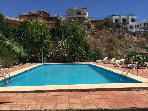 Apartamento Peque�o Conjunto Casas Adosados