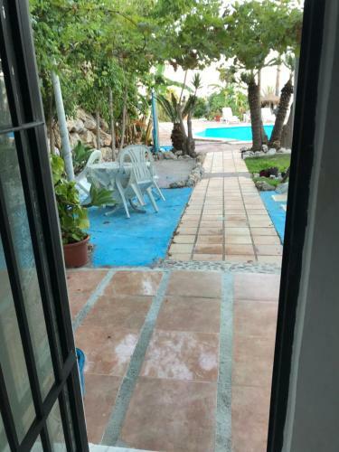 Apartamento Peque�o Conjunto Casas Adosados
