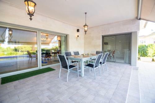 Bellviure Luxury Villa