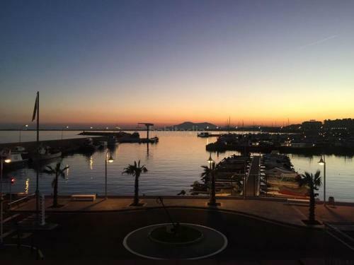 Apartamento Junto Al Mar - Apartment By The Sea