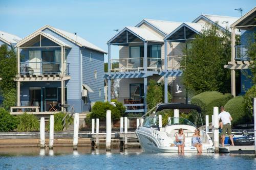 Captains Cove Waterfront Apartments