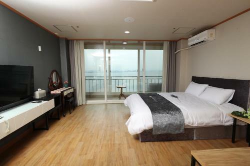 Hotel Marine
