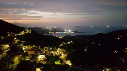 Apartamento Jiufen Back Yard Homestay