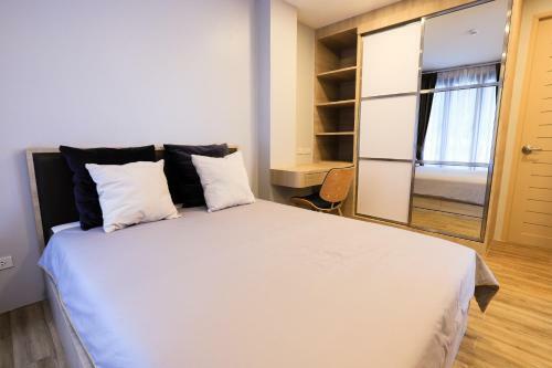 Apartamento Glory Sukhumvit -asoke- Prompong- Bts- Mrt