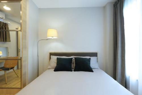 Apartamento Glory Sukhumvit -asoke- Prompong- Bts- Mrt