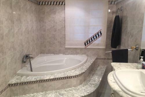 Apartamento Piso 95 M2 Centrico A 2 Min De La Playa