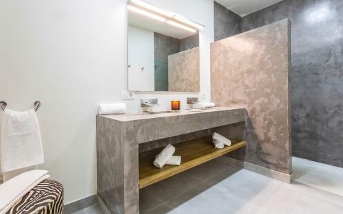 Apartamento Los Corceles Casa Palacio