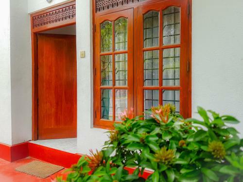 Hikkaduwa Backyard Beach Homestay