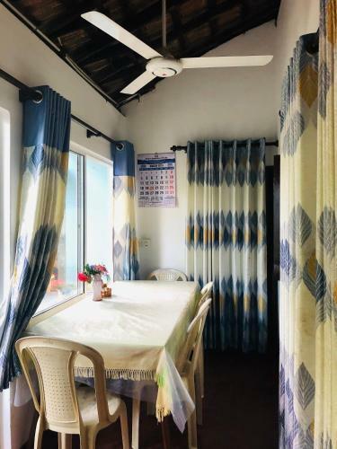 Hikkaduwa Backyard Beach Homestay