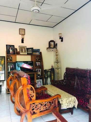 Hikkaduwa Backyard Beach Homestay