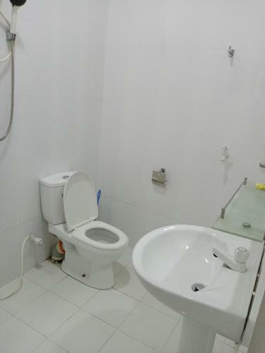 Hostal White House