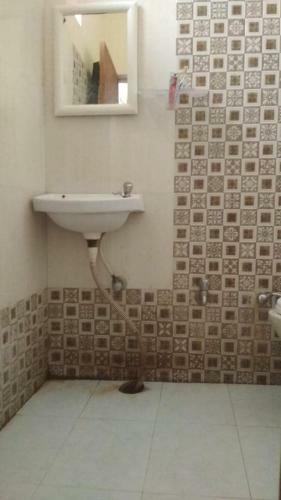 Oyo 82980 Hotel Narayan Palace