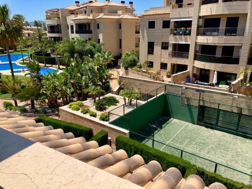 Acogedor, Nuevo Adosado Junto Al Mar