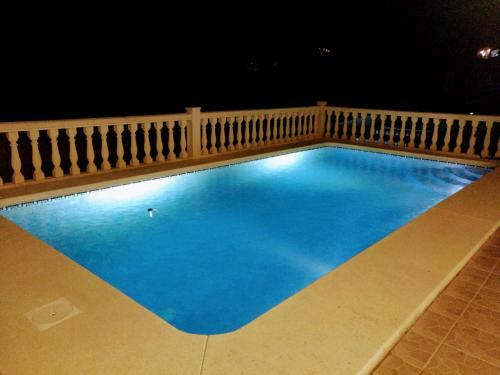 Hermosa Villa En J�vea