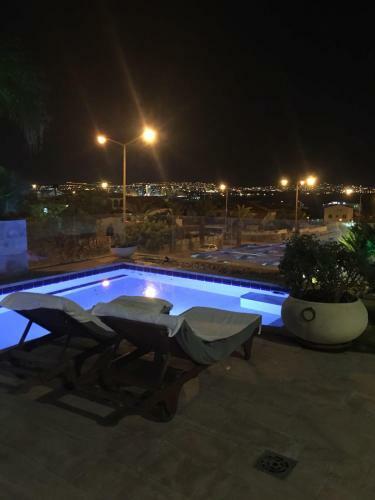 Villa Loft With Pool 20m Length Heated , 300m From Sea