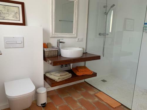 Habitaci�n Con Jard�n Y Terraza En El Tosalet