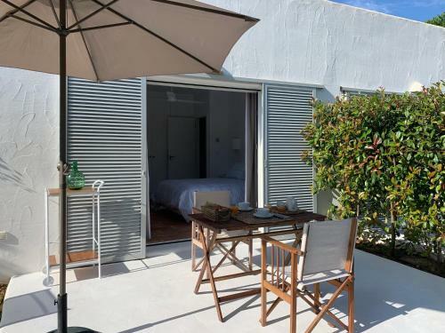 Habitaci�n Con Jard�n Y Terraza En El Tosalet
