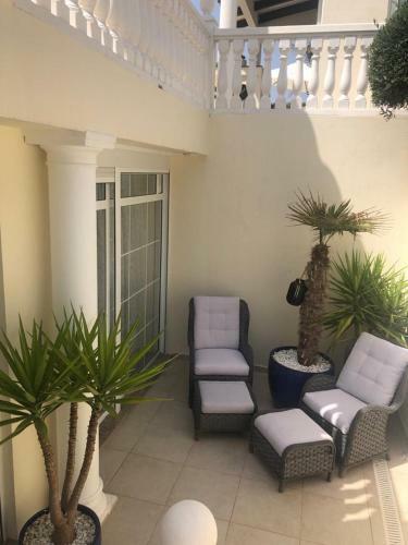 Luxurious Apartment In J�vea With Private Swimming Pool&garden