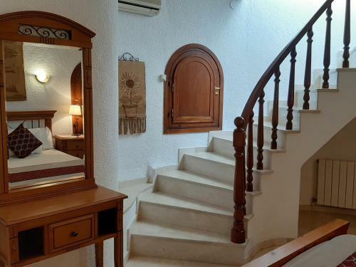 Villa Limon - Tropical Oasis With Private Pool