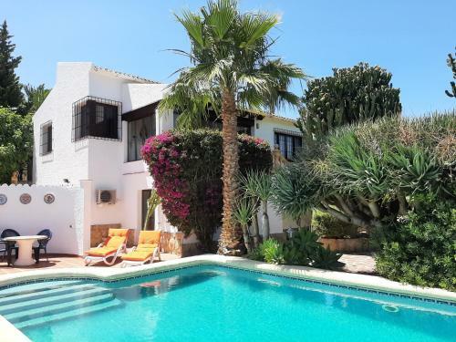 Villa Limon - Tropical Oasis With Private Pool