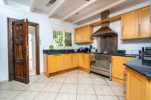 Villa Scenic By Westbeckvillas