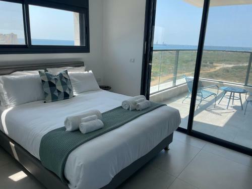 #???? ????? ?? ??? Seabreeze Beach Apartment#