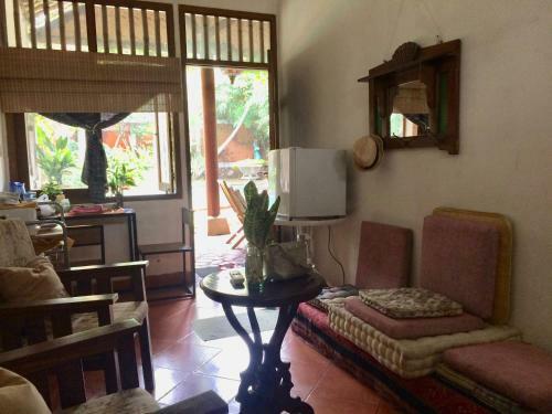 Bed & Breakfast Metina's Tropical Villa