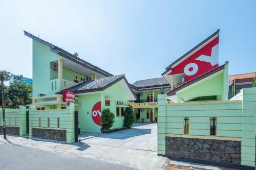 Hotel Oyo 1399 Cemara Residence Syariah