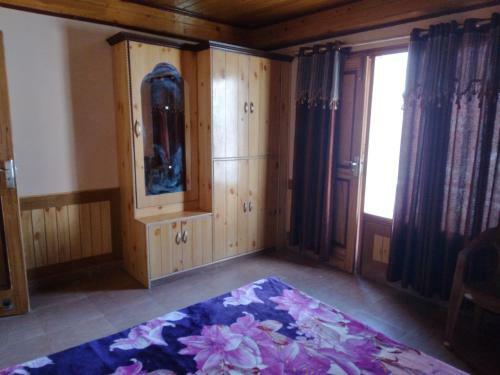 Apartamento Jugni's Homestay