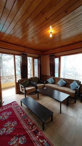 Apartamento Jugni's Homestay