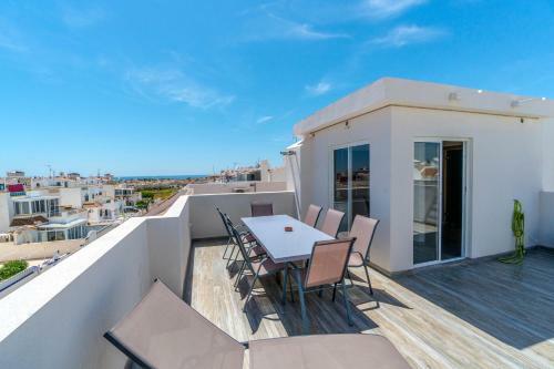 Sunny Luxury Apartment