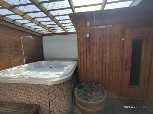 Hostal Mediterranean Inn Gavish ??? ??? ?????? ????