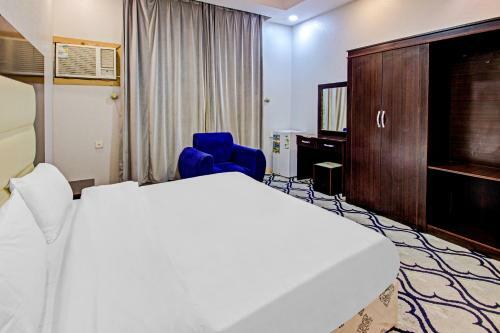 Hotel Oyo 537 Dahtham Furnished Units