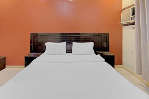 Hotel Oyo 537 Dahtham Furnished Units