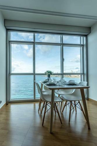 Apartamento Con Increibles Vistas A La Playa De Riazor