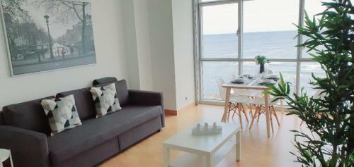 Apartamento Con Increibles Vistas A La Playa De Riazor