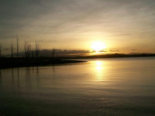 Bed & Breakfast Tinaroo Sunset Retreat
