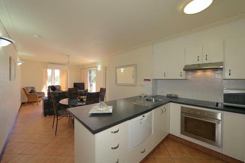 Aparthotel Bargara Shoreline Apartments