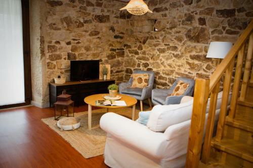 Mi�a Nai, Casa Rural