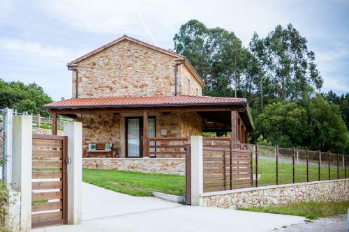 Mi�a Nai, Casa Rural