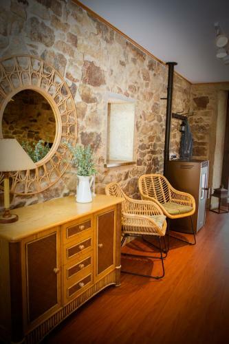 Mi�a Nai, Casa Rural