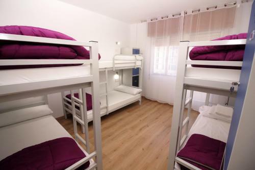 Hostal Albergue Lalin Centro