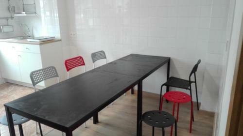 Hostal Albergue Lalin Centro