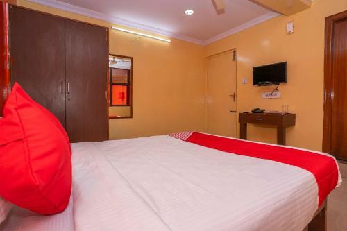 Hotel Oyo 26900 Royal Inn