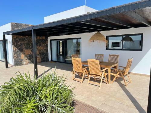 North Shore Villas, Villa Makai, Heated Pool